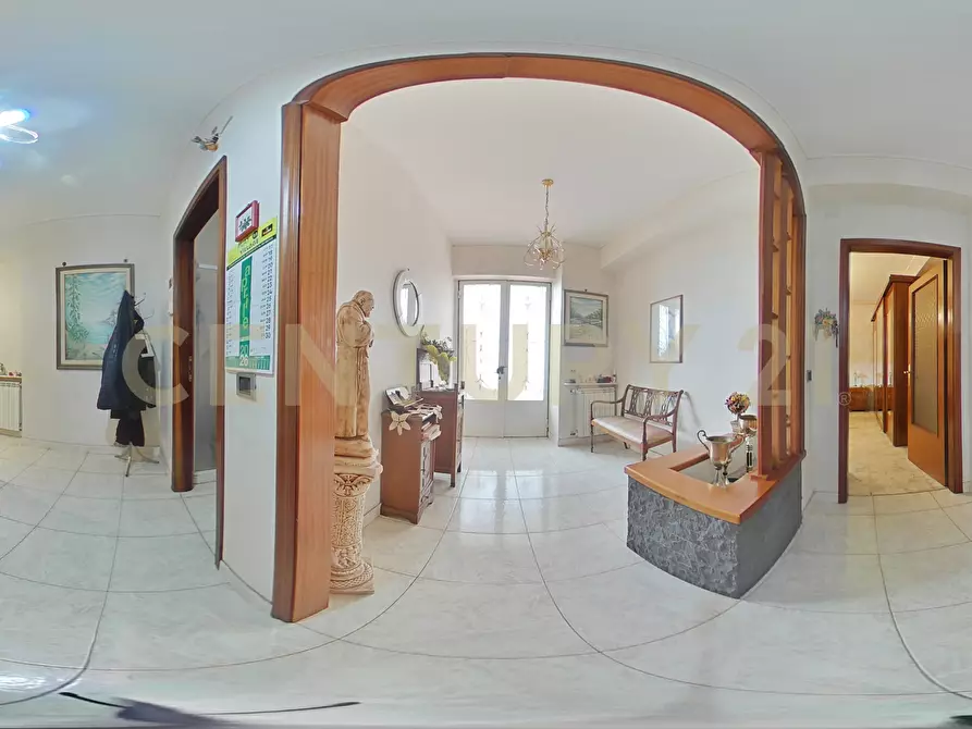 Immagine 45 di Pentalocale in vendita  in Via Goffredo Mameli 4 a Belpasso