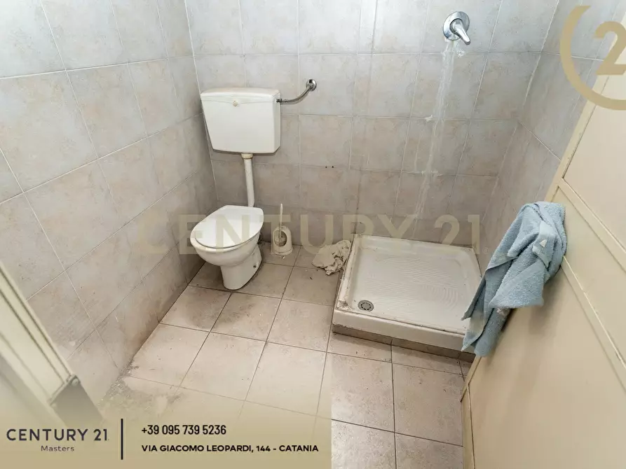 Immagine 6 di Locale commerciale in vendita  in Via Duca Degli Abruzzi 231 a Catania