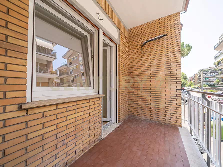 Immagine 43 di Trilocale in vendita  in Via Carlo Dossi 80 a Roma