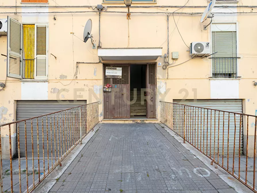 Immagine 3 di Quadrilocale in vendita  in Via dell'Adamello 17 a Catania