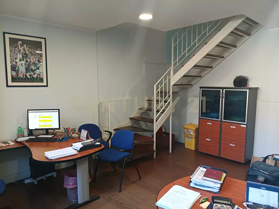 Immagine 6 di Locale commerciale in vendita  in Viale della Libertà 183 a Catania