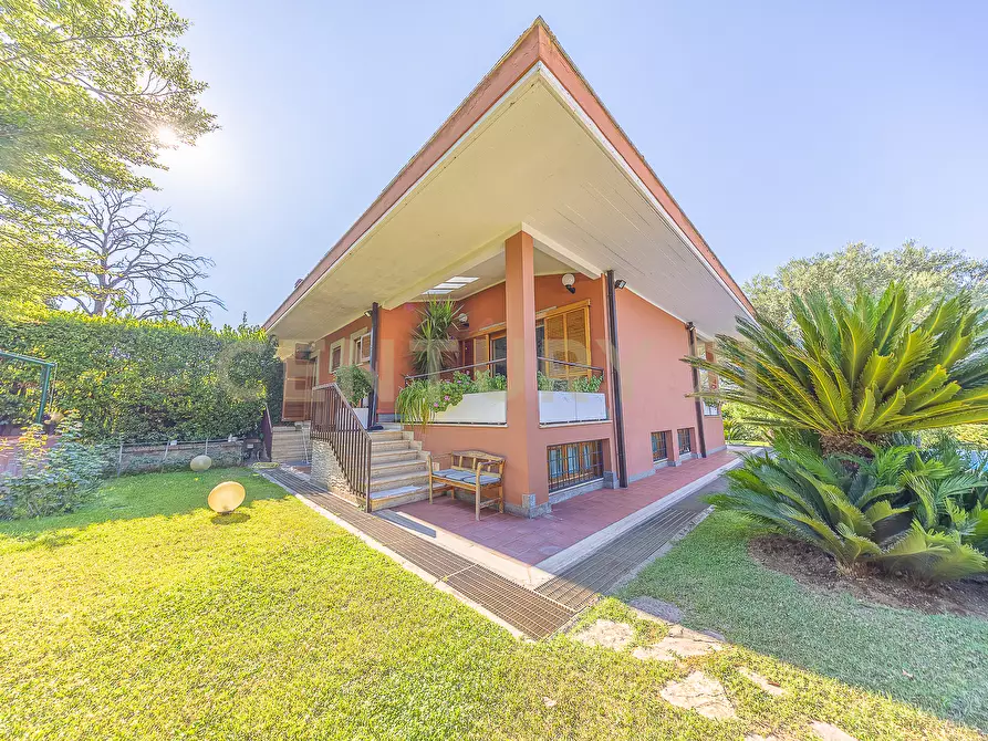 Immagine 5 di Villetta a schiera in vendita  in Via Cassia 1530 a Roma