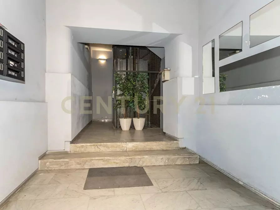 Immagine 6 di Pentalocale in vendita  in Via Milano 60 a Catania