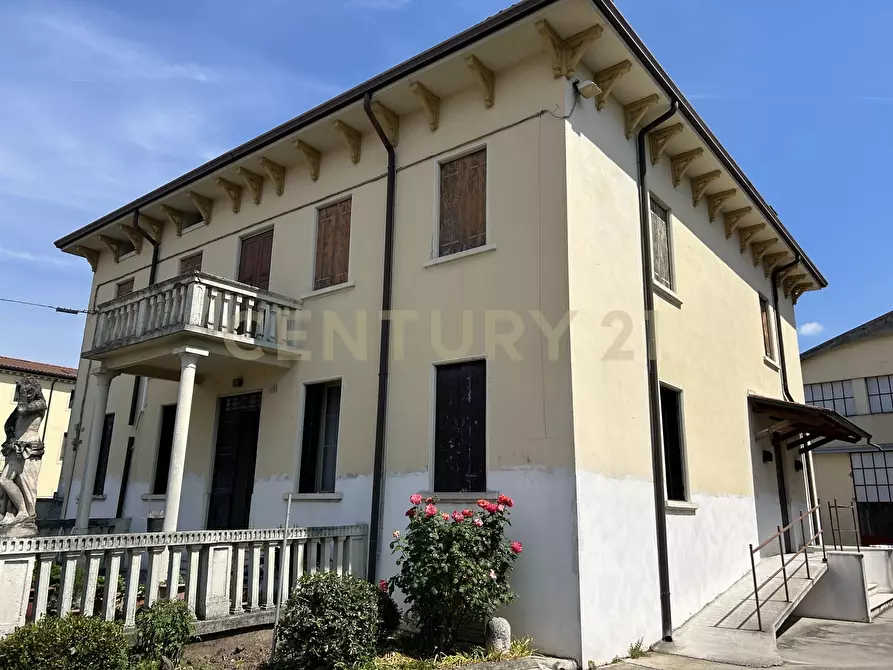 Immagine 5 di Casa indipendente in vendita  in Viale Europa 15 a Monteforte D'alpone