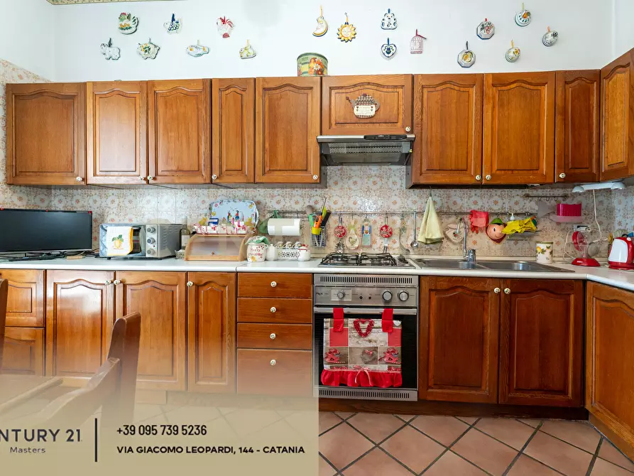 Immagine 67 di Casa semindipendente in vendita  in Via G. Leopardi 1 a Sant'agata Li Battiati