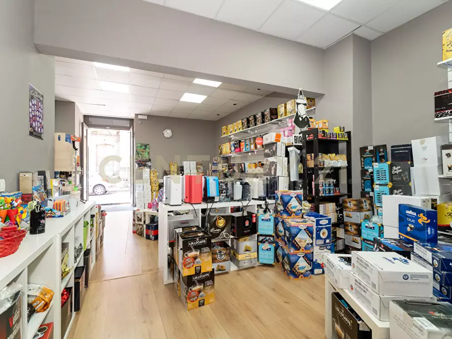 Immagine 41 di Casa indipendente in vendita  in Via Giuseppe Garibaldi 68-70-72 a Nicolosi