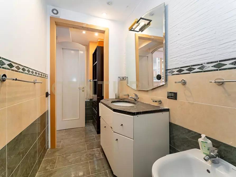 Immagine 36 di Villa in vendita  in Via Ingegnere 130 a Catania