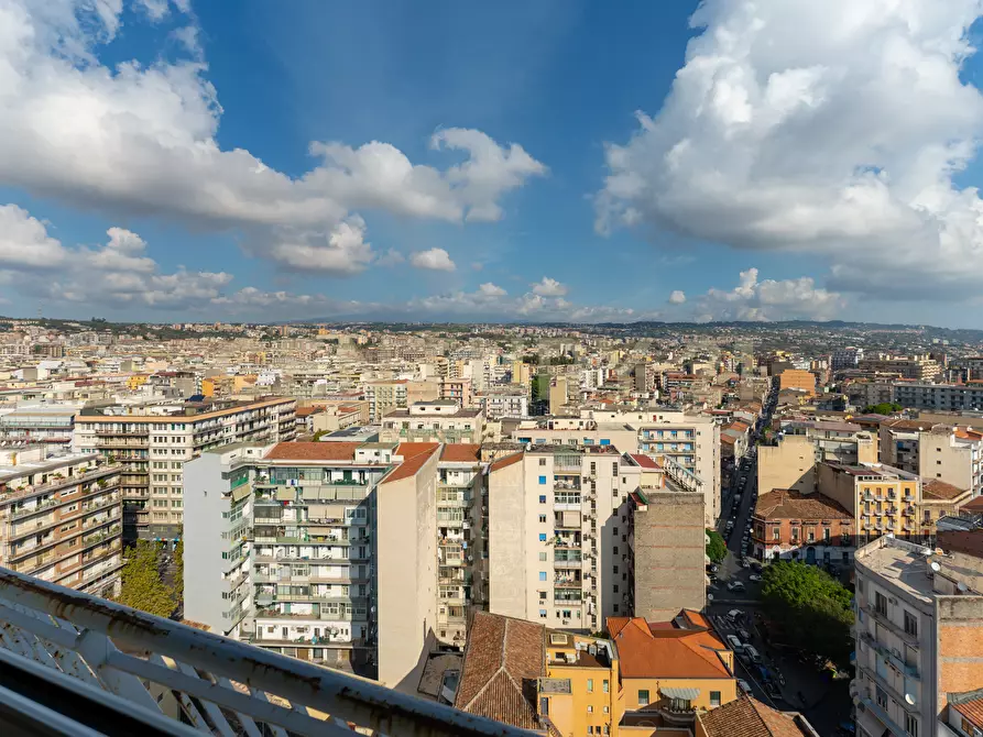 Immagine 16 di Attico in vendita  in Via Firenze 6 a Catania