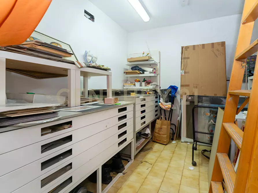 Immagine 12 di Attività artigianale in vendita  in Via Pasubio 44 a Catania