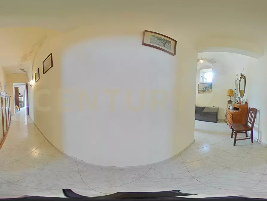 Immagine 60 di Villa in vendita  in Piazza F. M. Scuderi 7 a Viagrande