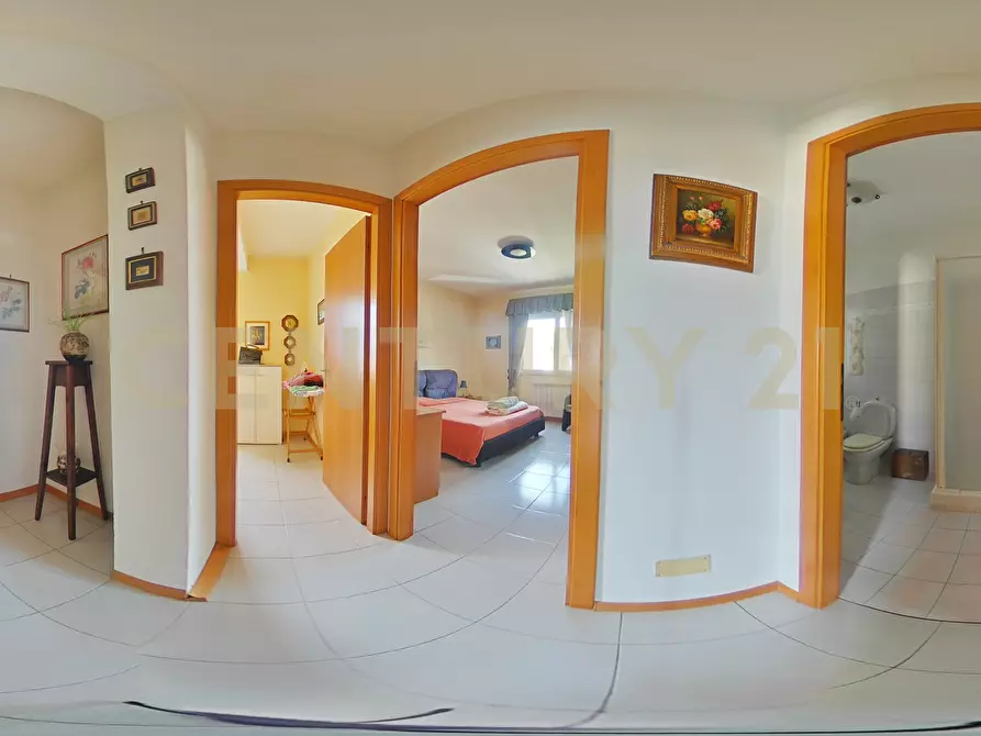 Immagine 54 di Pentalocale in vendita  in Via Nino Martoglio 13 a Valverde