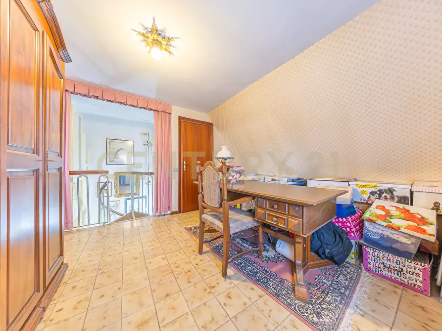 Immagine 16 di Quadrilocale in vendita  in Via Sardegna a Ronciglione