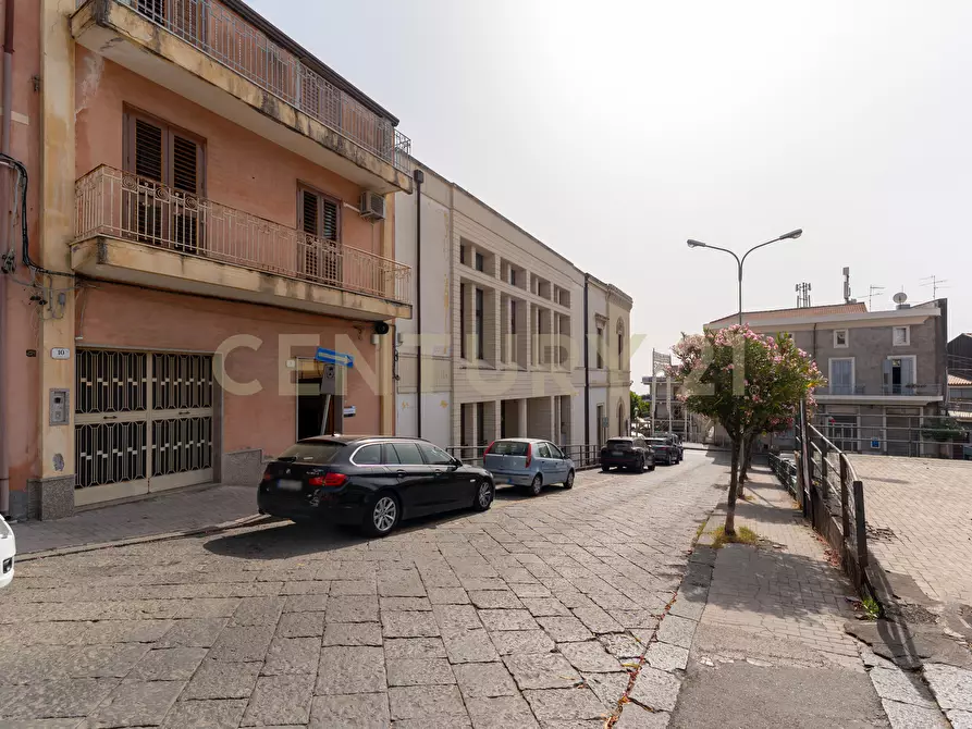 Immagine 9 di Casa indipendente in vendita  in Via Monte Grappa 8 a Zafferana Etnea