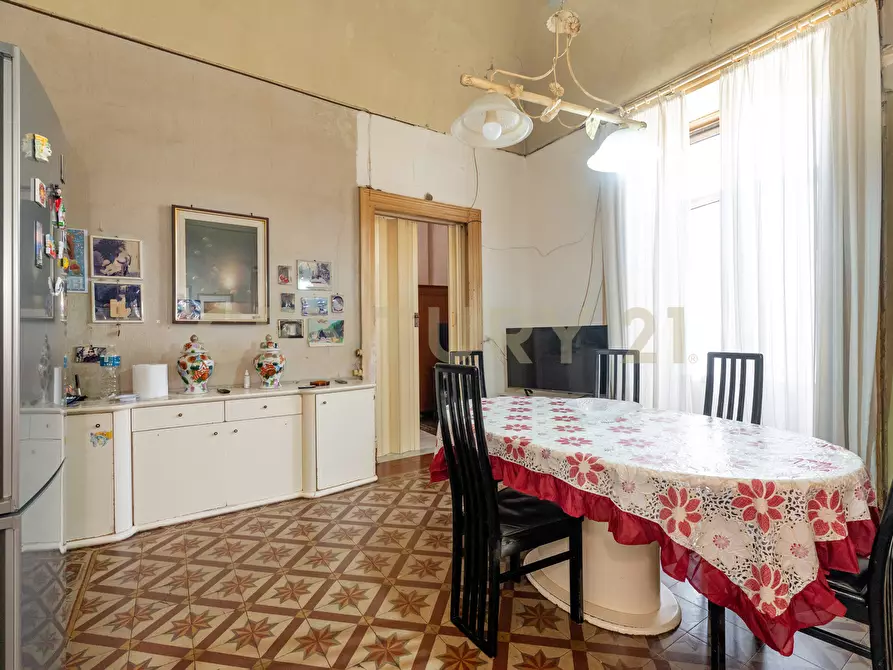 Immagine 11 di Bilocale in vendita  in Via Archimede 143 a Catania