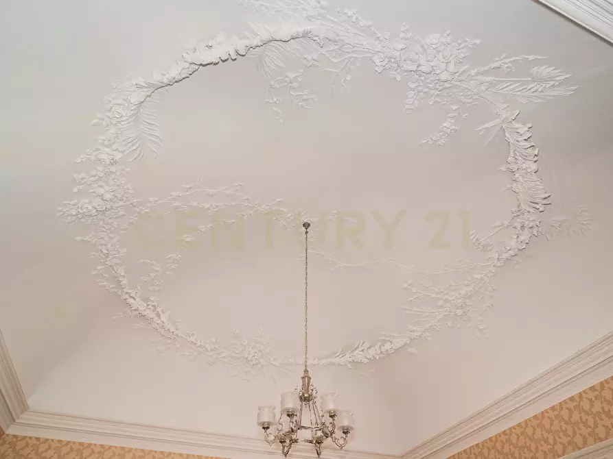 Immagine 10 di Palazzo in vendita  in Via Orologio 3-6 a Palazzolo Acreide