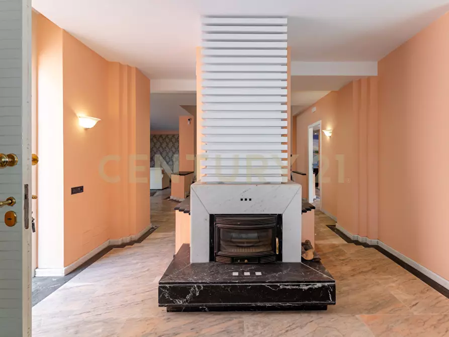 Immagine 29 di Villa in vendita  in Via Ingegnere 130 a Catania