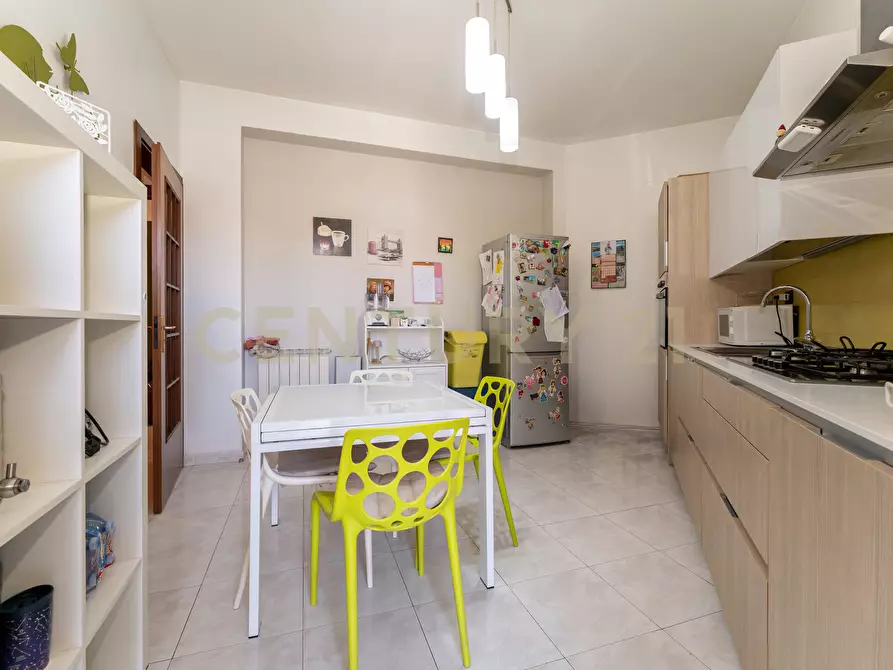 Immagine 11 di Trilocale in vendita  in Via Guglielmo Marconi 107 a Pedara