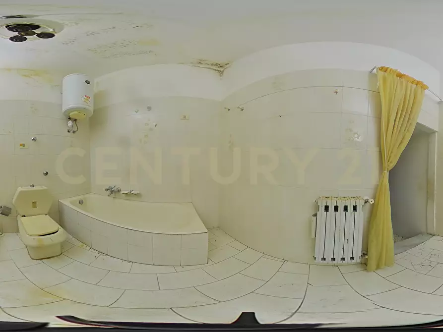 Immagine 43 di Appartamento in vendita  in VIA LUIGI STURZO 129 a Caltagirone