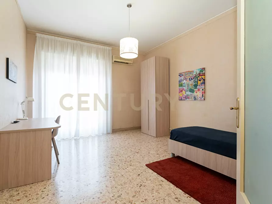Immagine 41 di Stanza singola in affitto  in Via Matteo Renato Imbriani 181 a Catania
