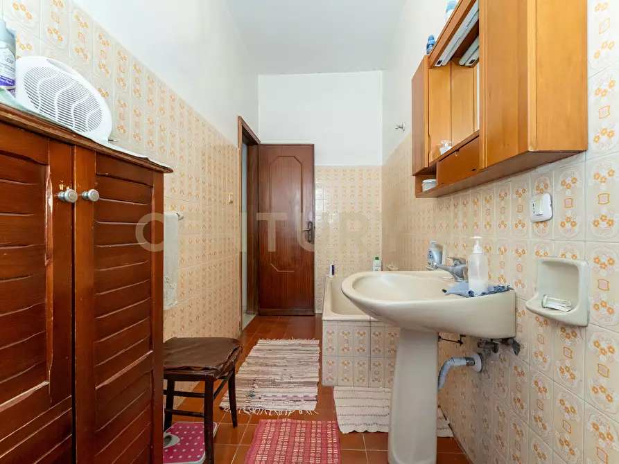 Immagine 29 di Villa in vendita  in Via Macello 47 a Catania