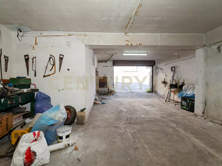 Immagine 46 di Villa in vendita  in Via Macello 47 a Catania