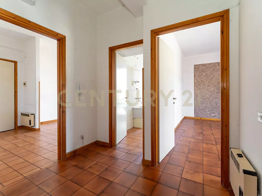 Immagine 22 di Trilocale in vendita  in Via Nazionale a Aci Castello