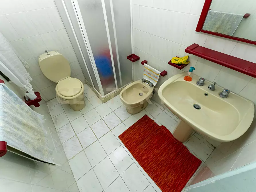 Immagine 15 di Bilocale in vendita  in Via Nazionale 74 bis a Letojanni