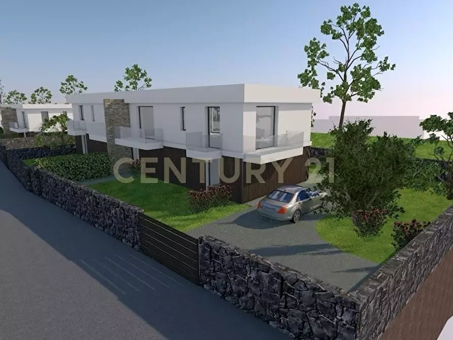 Immagine 1 di Casa bifamiliare in vendita  in Via Stazzone 52 a Aci Sant'antonio