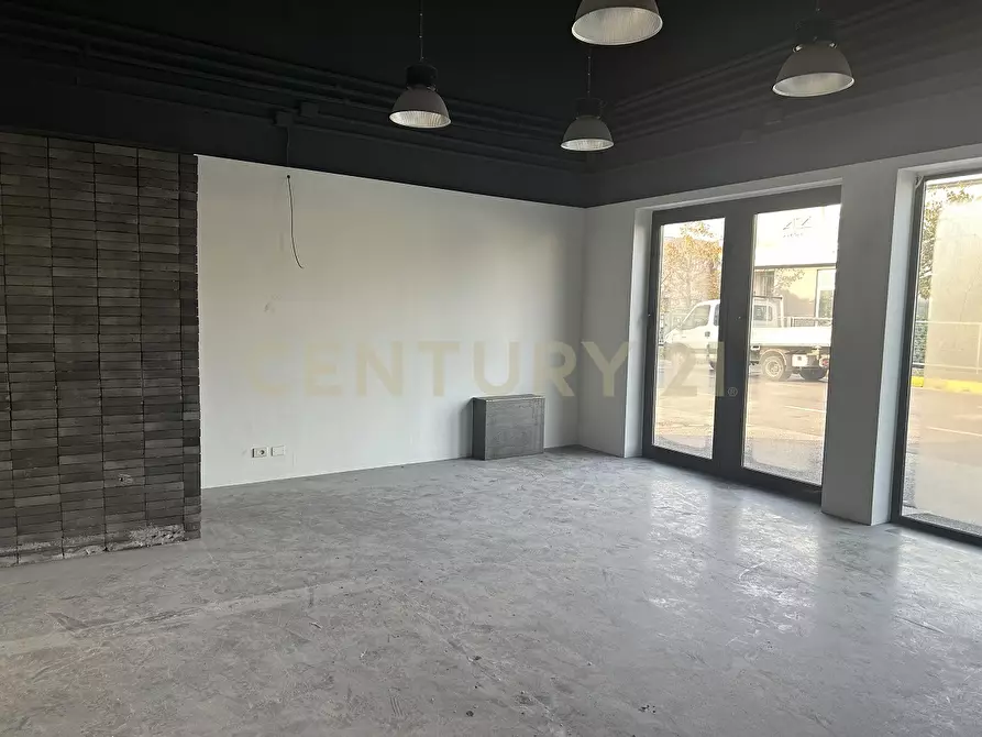 Immagine 17 di Locale commerciale in affitto  in Viale del Lavoro snc a San Martino Buon Albergo