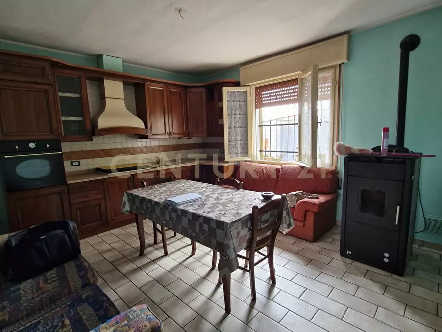 Immagine 7 di Casa indipendente in vendita  in via cavetto di mezzo 20 a Castelnovo Bariano