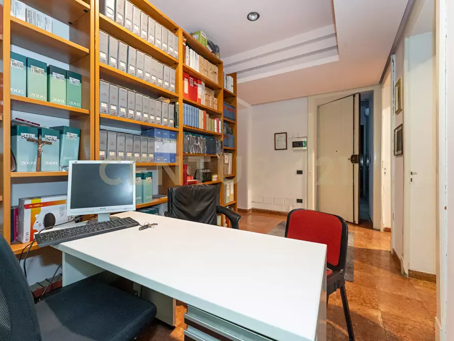 Immagine 28 di Appartamento in vendita  in Corso Italia 205-207 a Catania