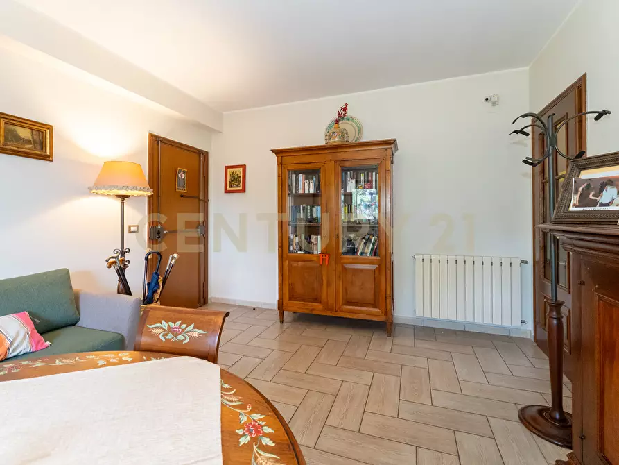 Immagine 23 di Trilocale in vendita  in Via Tremestieri 16 a Mascalucia