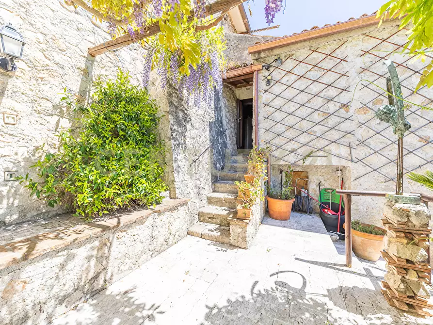Immagine 97 di Rustico / casale in vendita  in Via Monte Scalambra a Serrone