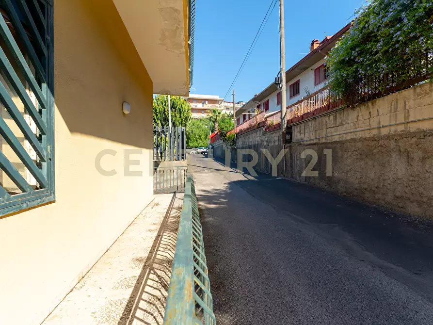 Immagine 23 di Palazzo in vendita  in Via Sebastiano Catania 284 a Catania