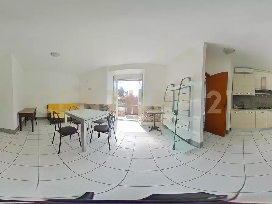 Immagine 49 di Villa in vendita  in Via Livorno 97 a Aci Castello