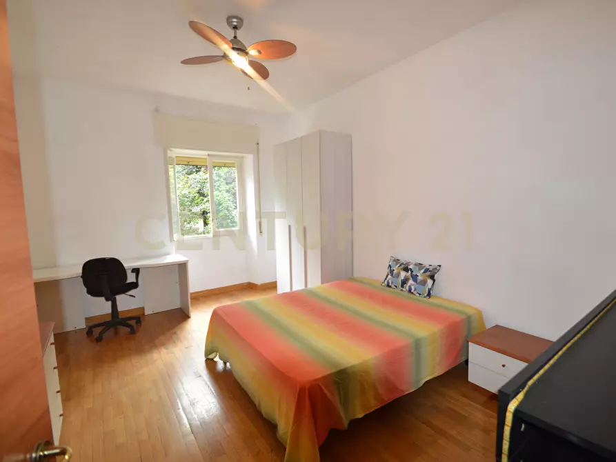 Immagine 16 di Pentalocale in vendita  a Roma