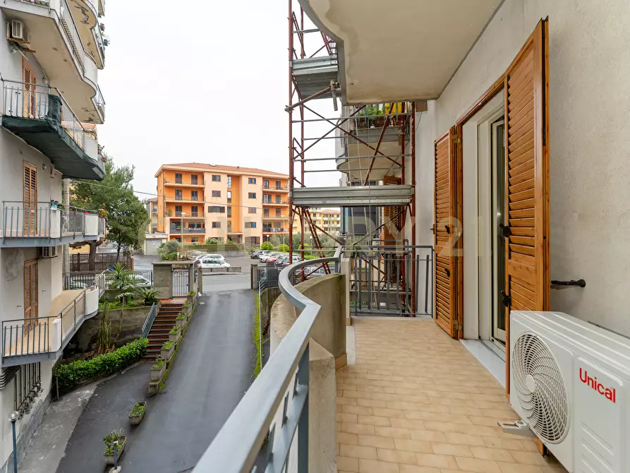 Immagine 40 di Quadrilocale in vendita  in Via Ludovico Ariosto 27 a Acireale