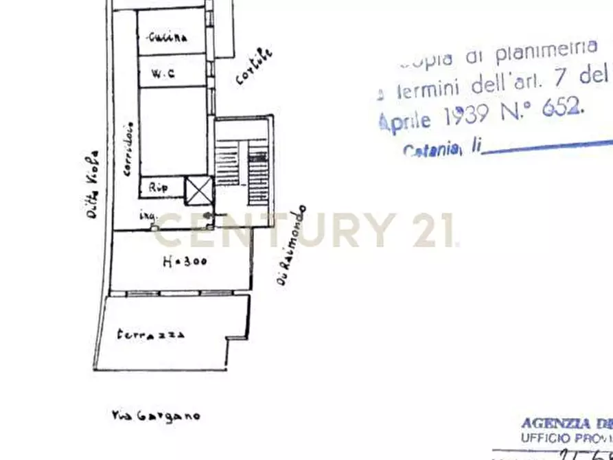 Immagine 42 di Attico in vendita  in Via Gargano 31 a Catania