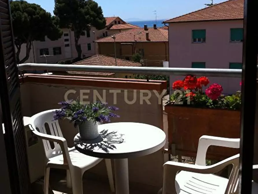 Immagine 5 di Palazzo in vendita  in Via Cavour 2 a Castiglione Della Pescaia