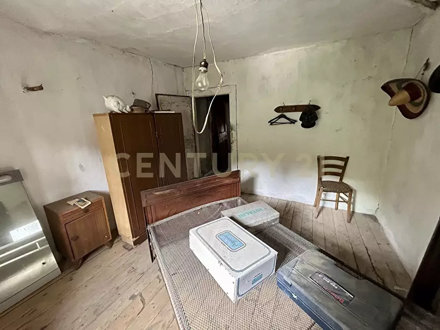 Immagine 6 di Rustico / casale in vendita  in Contrada Tezze a Velo Veronese