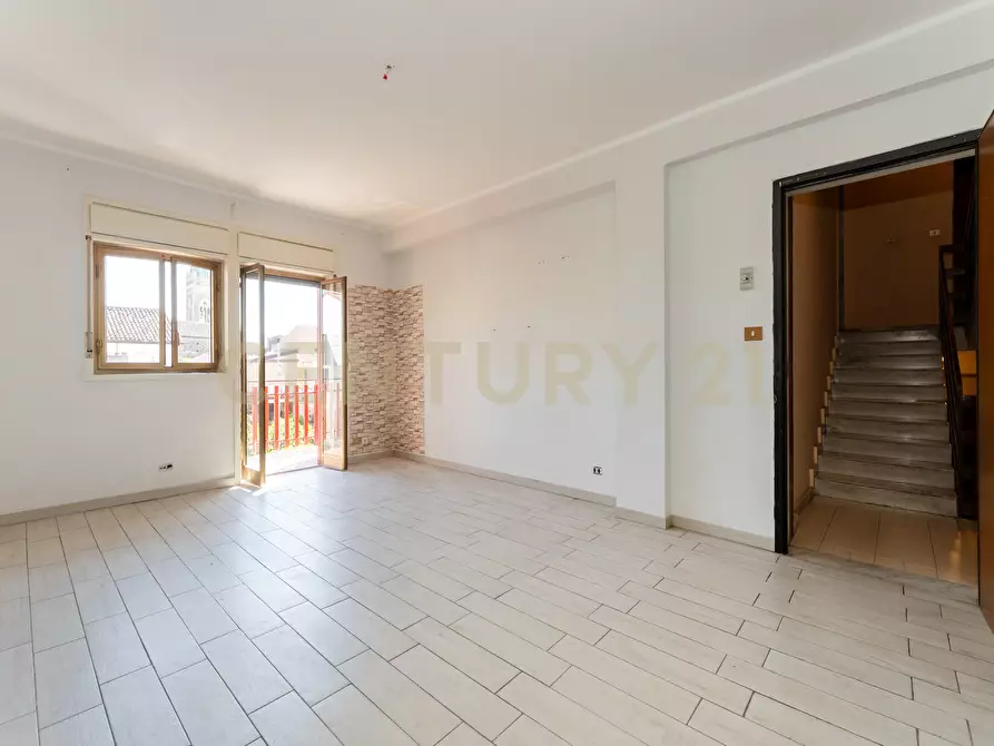 Immagine 13 di Trilocale in vendita  in Via Firenze 112 a Aci Castello