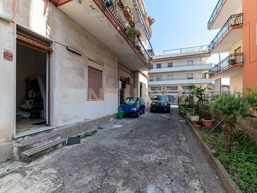 Immagine 8 di Locale commerciale in vendita  in Via Mario Rapisardi 20 a Fiumefreddo Di Sicilia