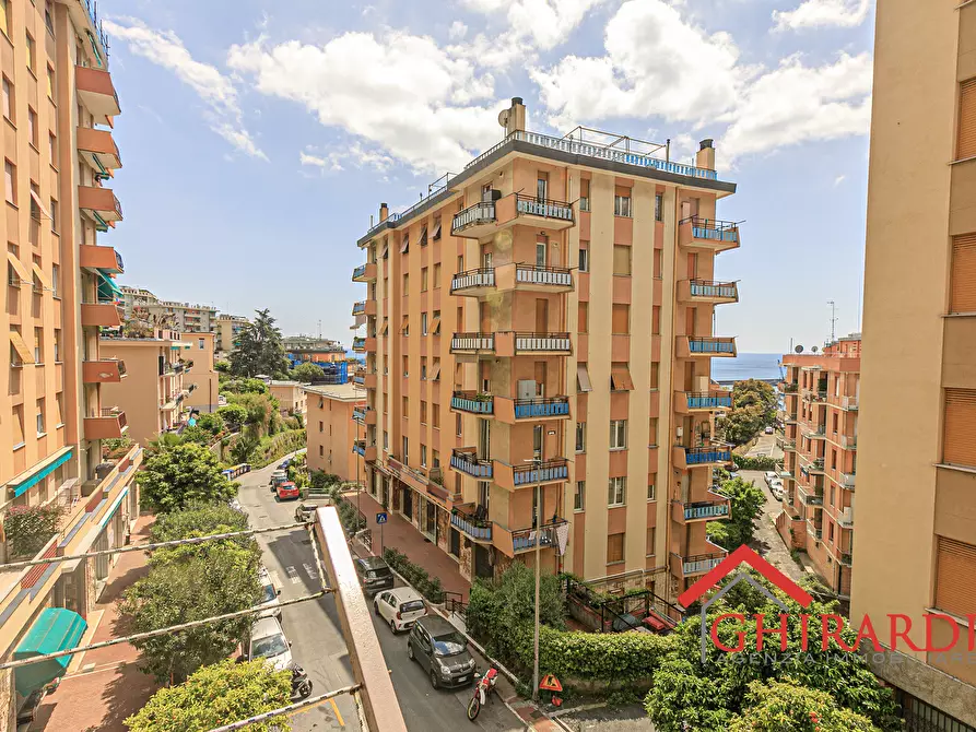 Immagine 1 di Trilocale in vendita  in Via Laviosa 31 a Genova