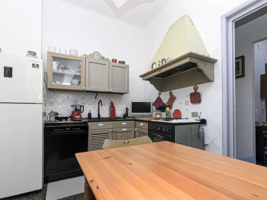 Immagine 13 di Trilocale in vendita  in VIA SESTRI 2 a Genova