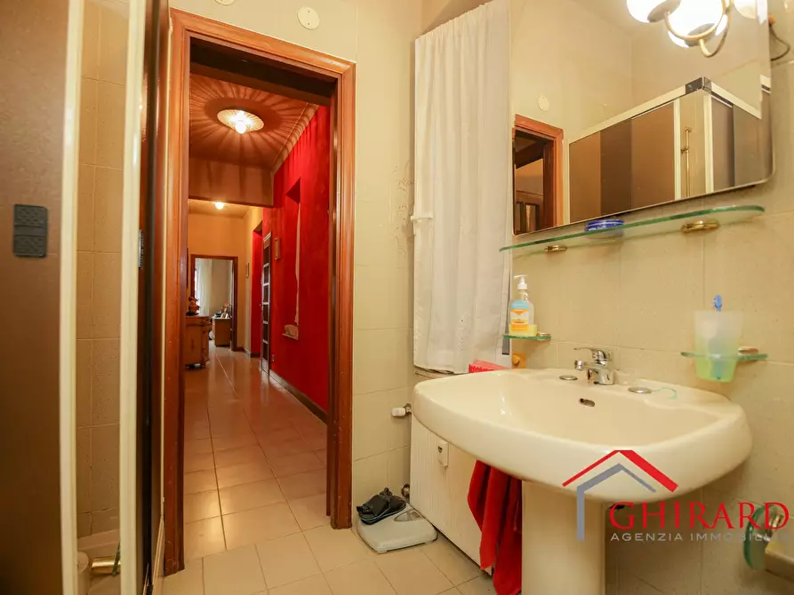 Immagine 29 di Quadrilocale in vendita  in VIA MOLFINO 6 a Genova