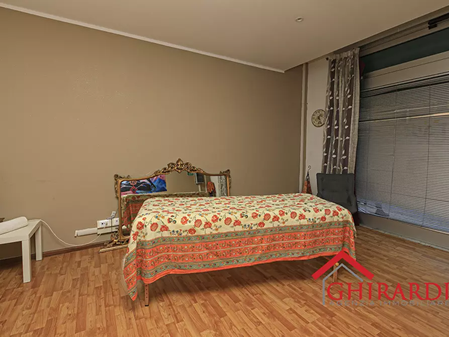 Immagine 18 di Locale commerciale in vendita  in BORZOLI 88M a Genova