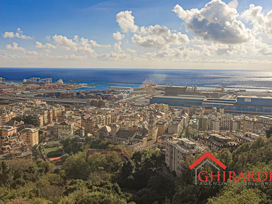 Immagine 1 di Quadrilocale in vendita  in VIA DEI SESSANTA 31 a Genova