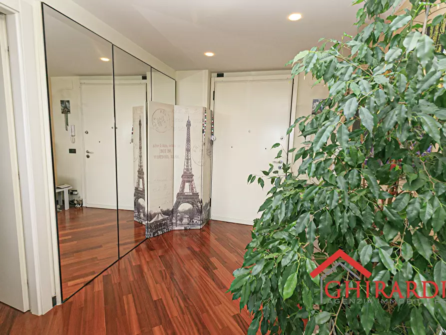 Immagine 5 di Trilocale in vendita  in VIA DELL'INSURREZIONE 12A a Genova