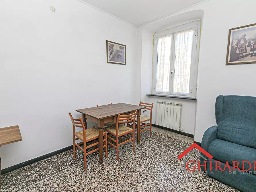 Immagine 10 di Trilocale in vendita  in VIA CHIARAVAGNA 7 a Genova