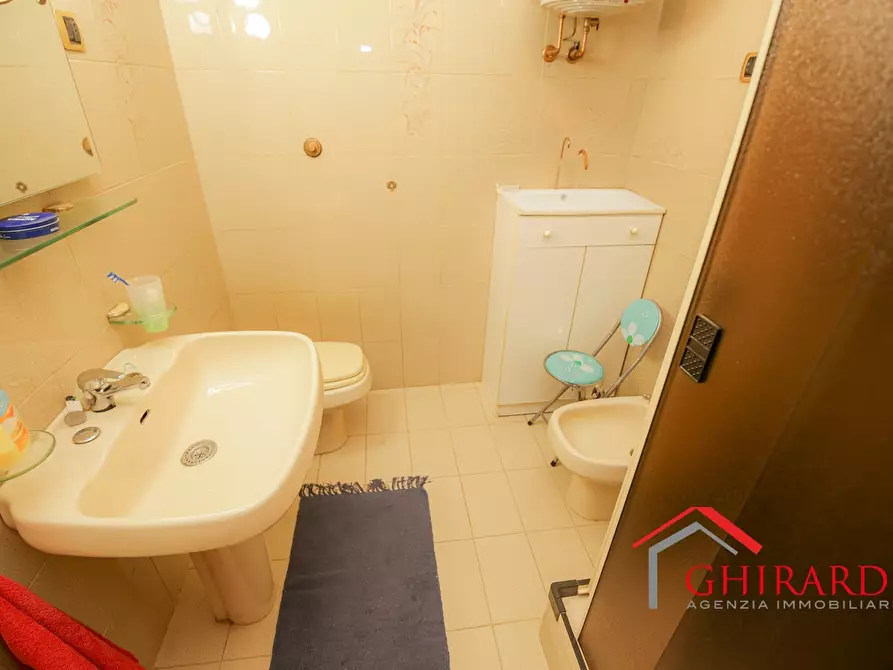 Immagine 28 di Quadrilocale in vendita  in VIA MOLFINO 6 a Genova